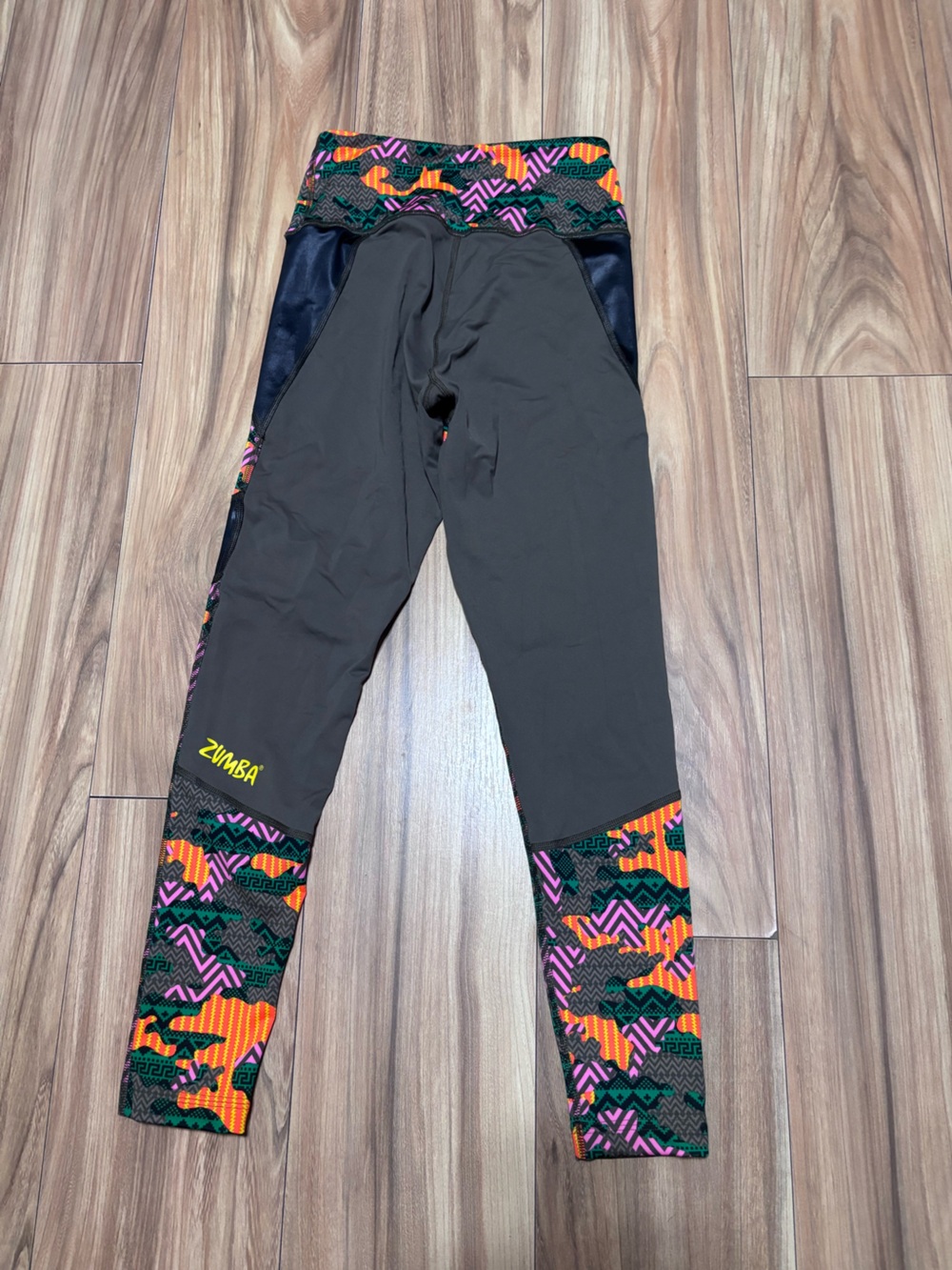 Zumba Wear- Signature Work Out Leggings Crazy Geometric Design Women's Size S